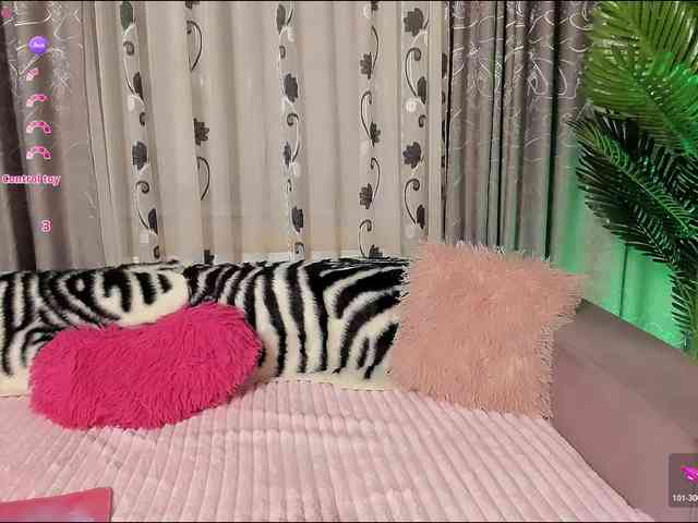 Adela27 webcam
