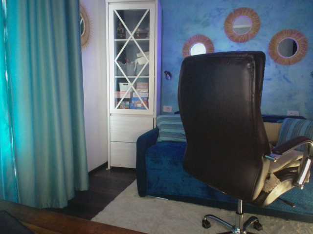 Amasha111 live cam on BongaCams