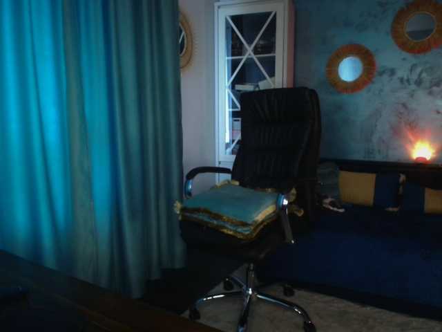 Amasha111 live cam on BongaCams