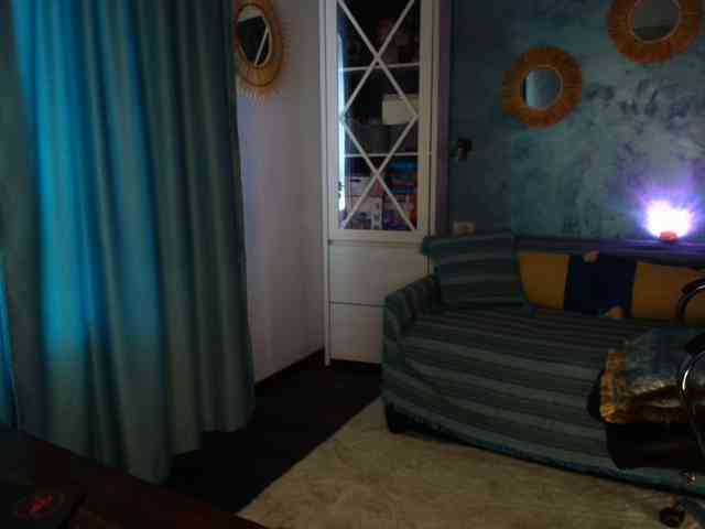 Amasha111 webcam