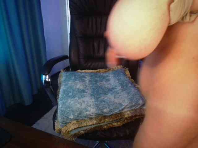 Amasha111 webcam