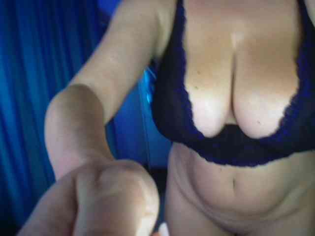 Amasha111 webcam