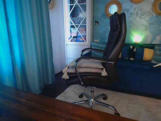 Amasha111 webcam
