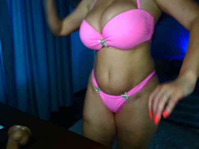 Amasha111 webcam
