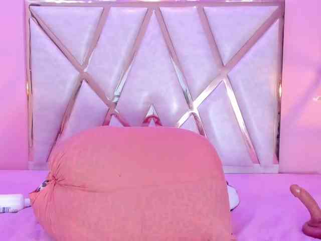 ShantalAddams webcam