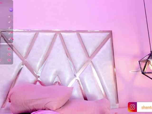 ShantalAddams webcam