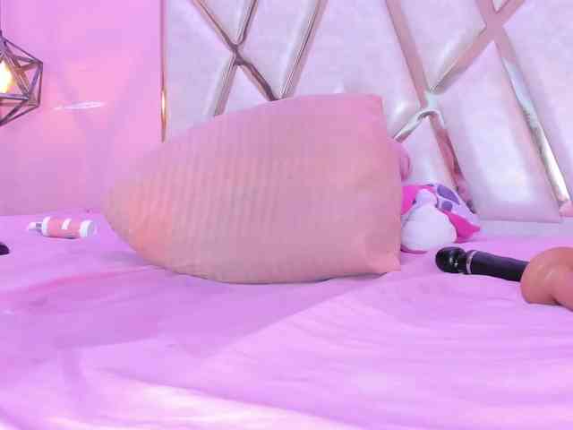 ShantalAddams webcam