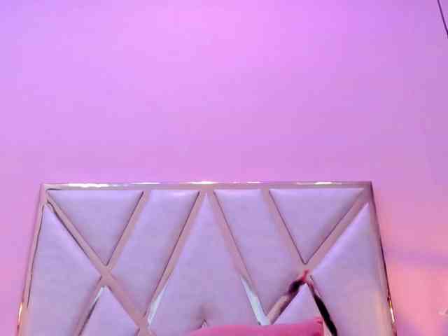 ShantalAddams webcam