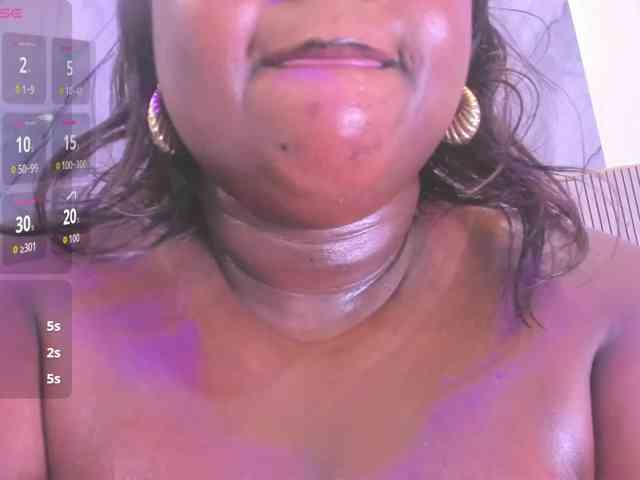 ShantalAddams webcam