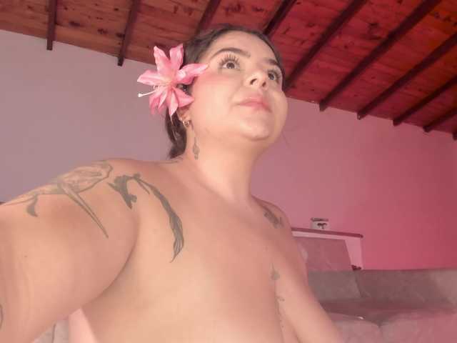 thecurvygirl