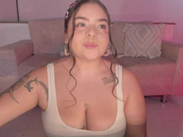 thecurvygirl live webcam show