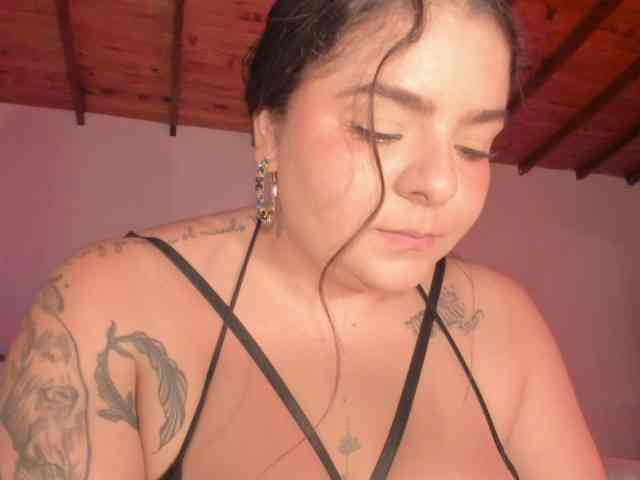 thecurvygirl webcam