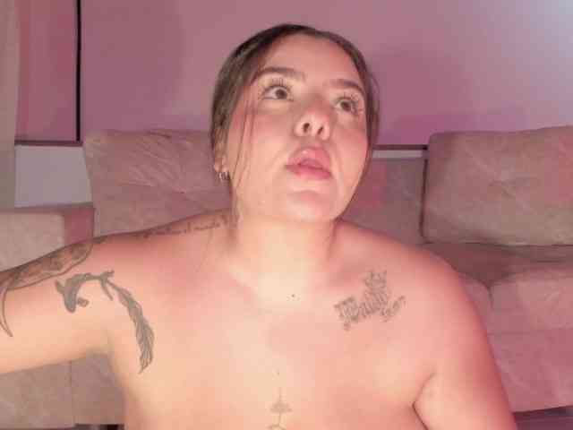 thecurvygirl webcam