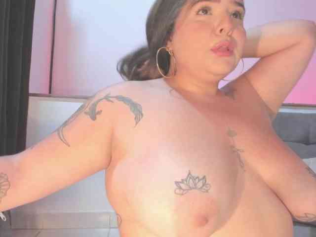 thecurvygirl webcam