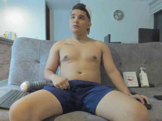 Martinjhonsom13 Sex Cam Show