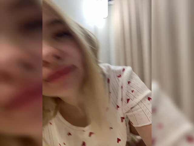 xKeryB live cam preview