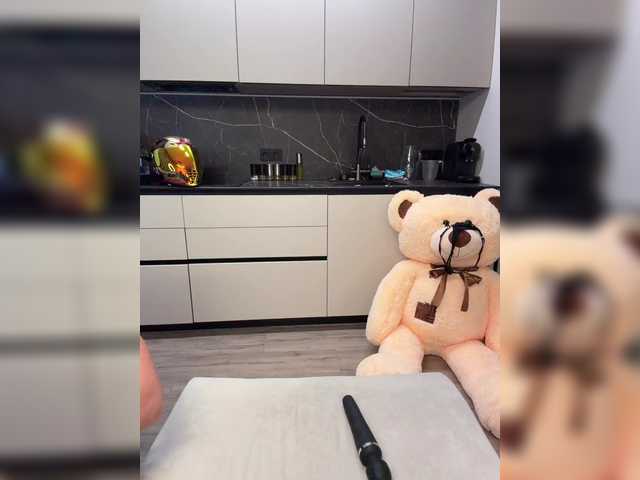 xKeryB live cam preview