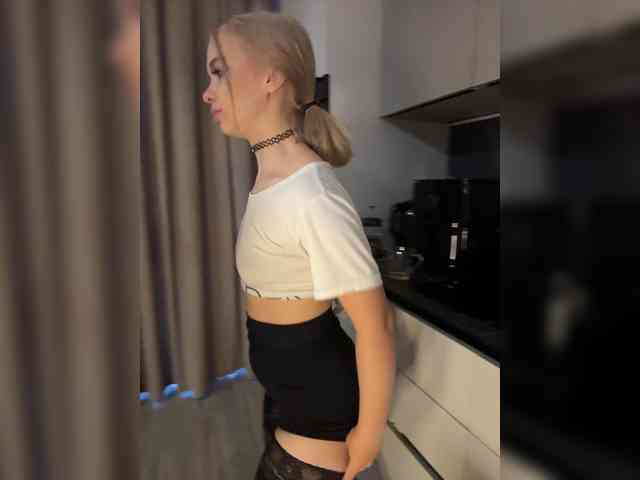 Modella: xKeryB