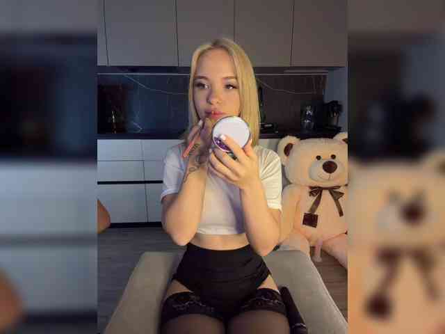 striptease webcam XKery