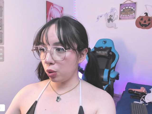 Julietacott live cam on BongaCams