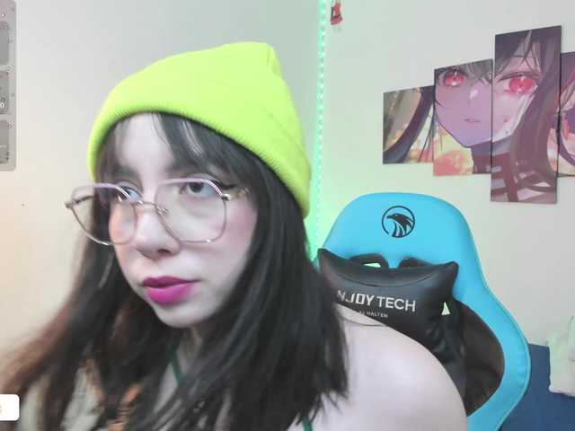 Julietacott live cam on BongaCams