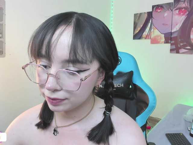 Julietacott live cam on BongaCams