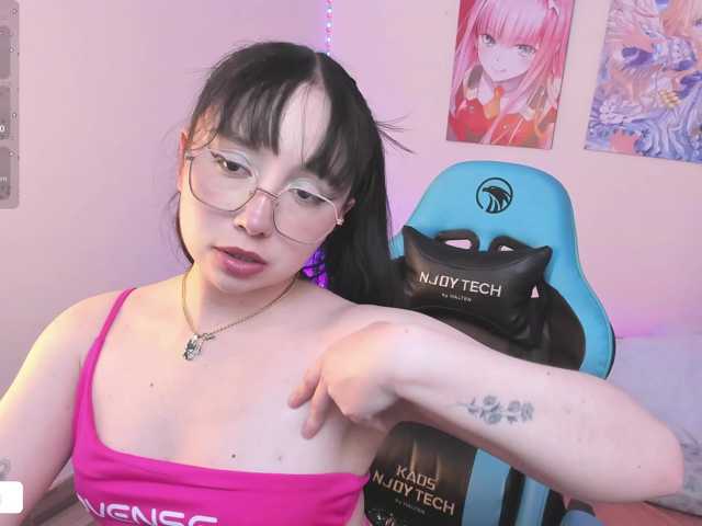 Julietacott live cam on BongaCams