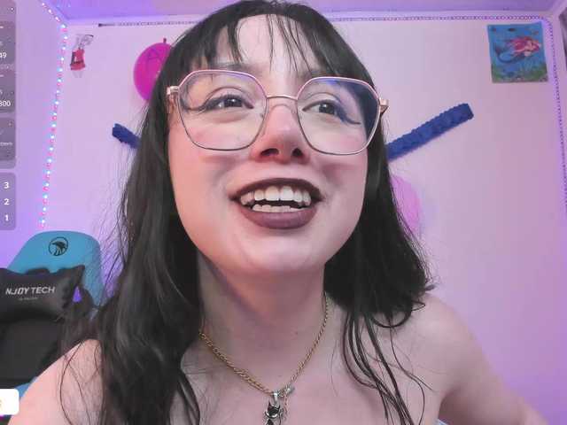 Julietacott live cam on BongaCams