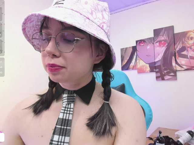 Julietacott live cam on BongaCams