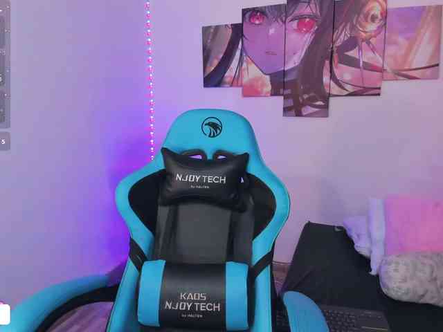 JulietaShelby webcam
