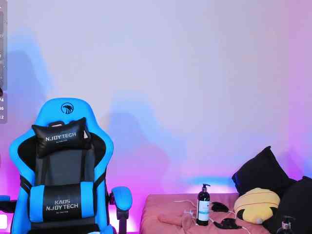 JulietaShelby webcam