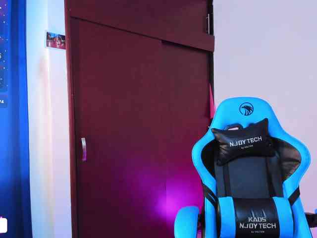 JulietaShelby webcam