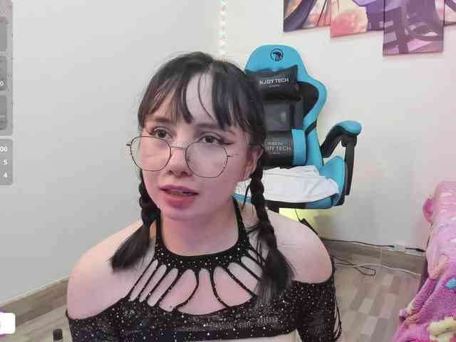 JulietaShelby webcam