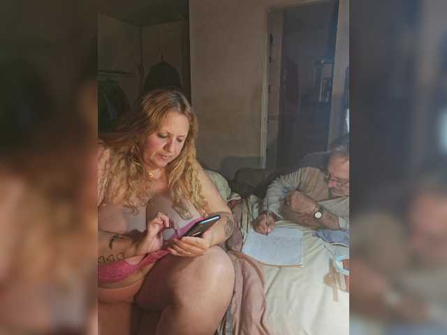 Leoncarpita live cam on BongaCams