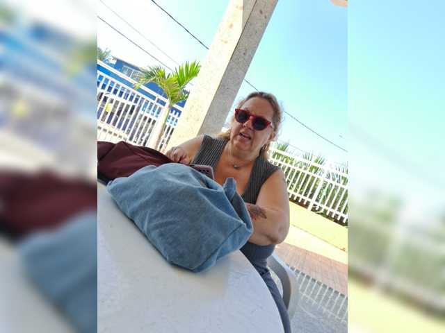 Leoncarpita live cam on BongaCams