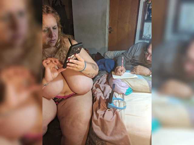 Leoncarpita live cam on BongaCams