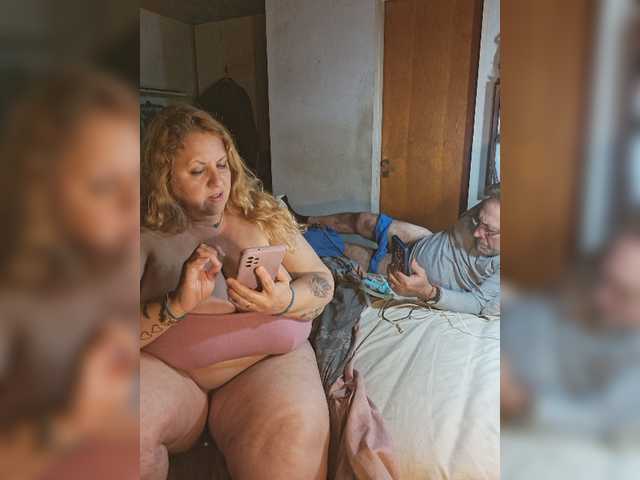 Leoncarpita live webcam show