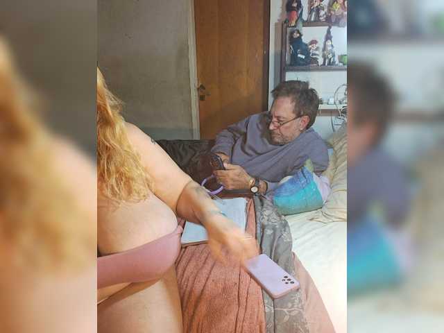 Leoncarpita live cam on BongaCams