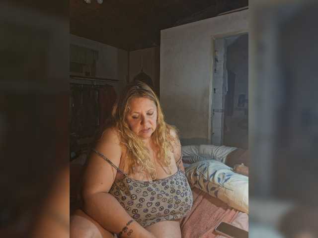 Leoncarpita live cam on BongaCams