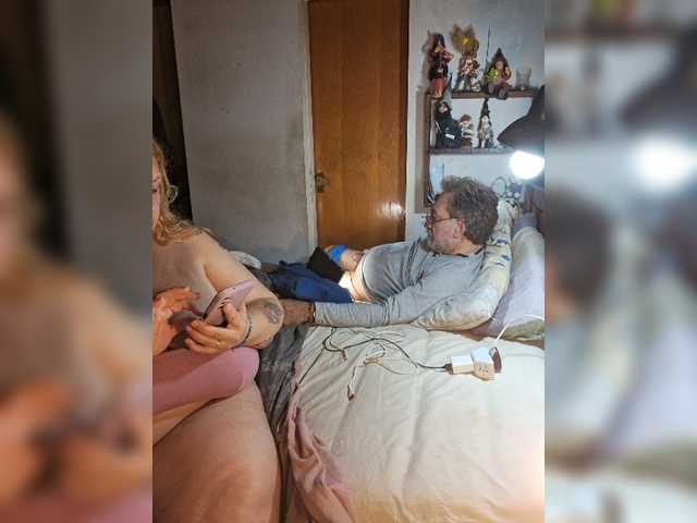 Leoncarpita live webcam show