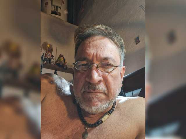 Leoncarpita live cam on BongaCams