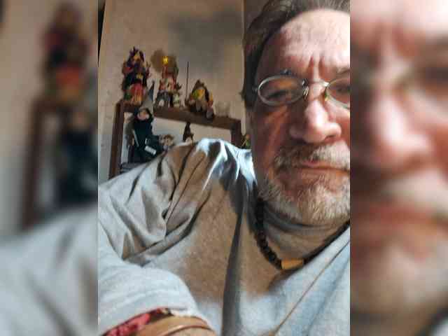 Leoncarpita webcam