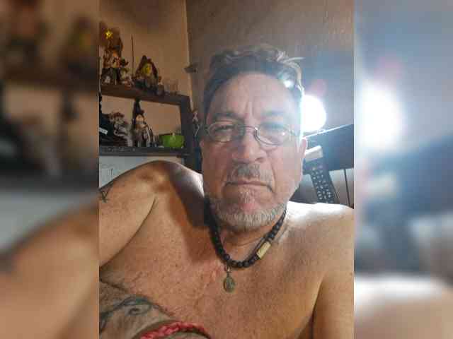 Modelo: Leoncarpita