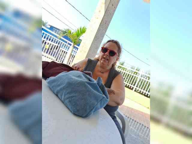 Leoncarpita webcam