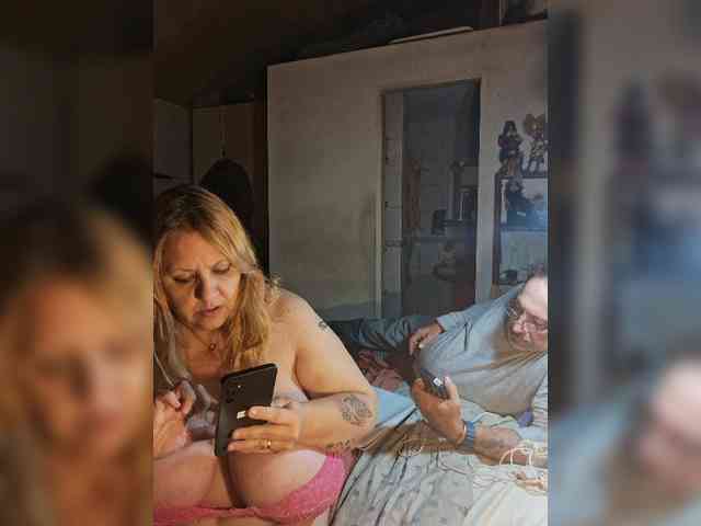 Leoncarpita live couple cam on bongacams