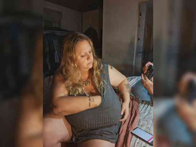 Leoncarpita webcam