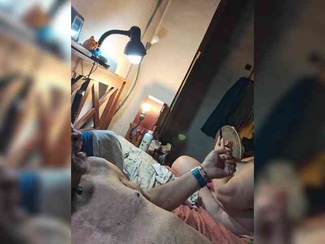 Leoncarpita live couple cam on bongacams