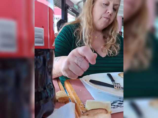 HOTBABYSUCKS1