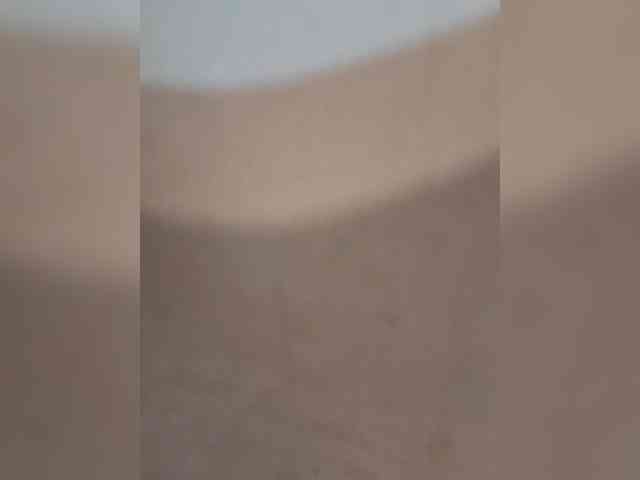 HOTBABYSUCKS1 webcam