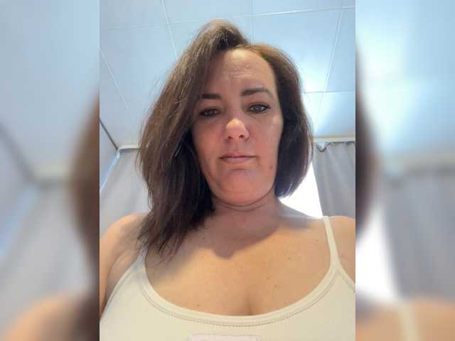 le modèle Danozka est en webcam porno dans un show sur le site bongacams, il possède les tags suivants: White/Caucasian,Brunette,Trimmed